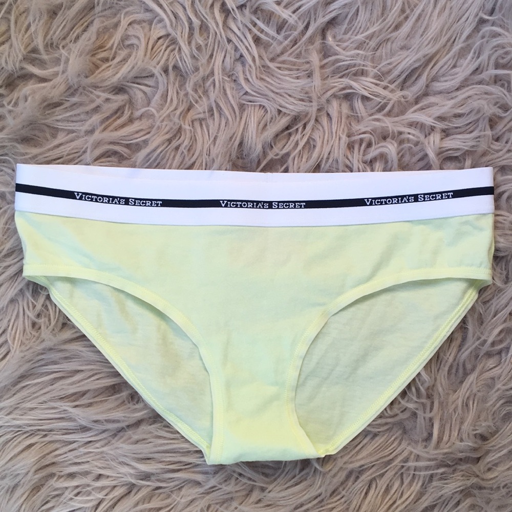 NWOT VS Undies